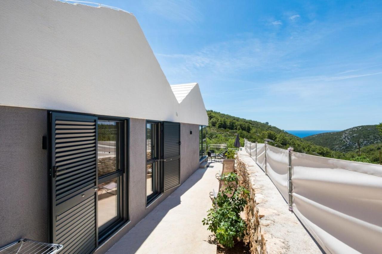 Rural House Pikola With Sea View On Vis Island Villa Komiža Kültér fotó