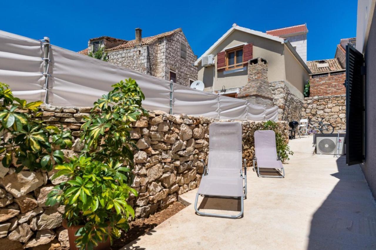 Rural House Pikola With Sea View On Vis Island Villa Komiža Kültér fotó